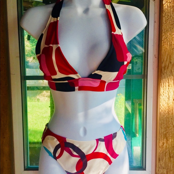 A BIKINI IN GOOD TASTE IN BEAVER CREEK CO. 1997 - Picture 2 of 8
